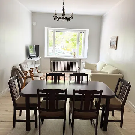 Apartment #toeoeloentori Beauty In Great Location *